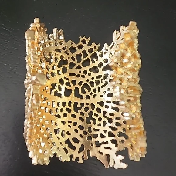 ZARA Coral Cuff Bracelet - Picture 12 of 16